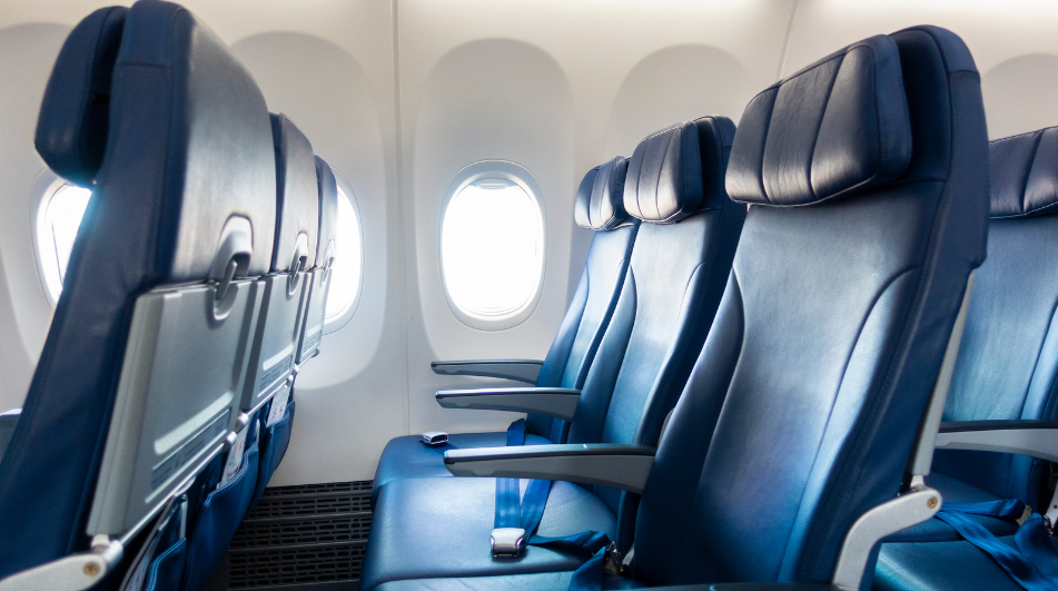 Choosing the Right Airplane Seats when Flying with a Baby